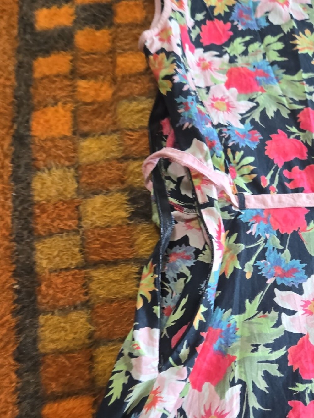 Vintage Newport News Navy Floral Dress with Pink Accents - Picture 8 of 8